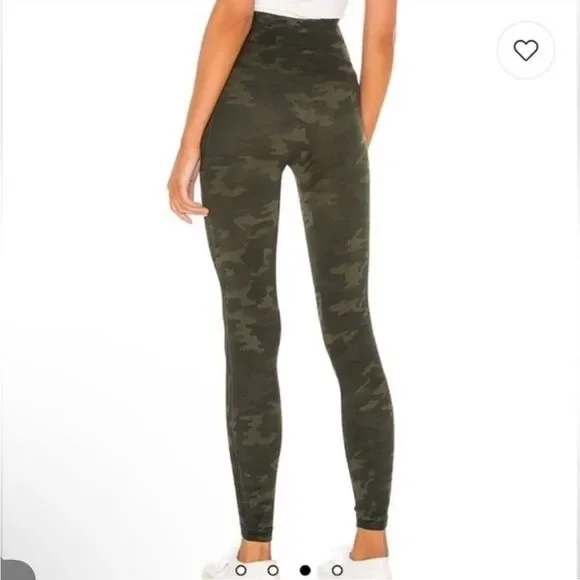 Spanx Women's Look at Me Now Seamless Leggings Camo Print Sz. Large 25" Inseam - Picture 13 of 14